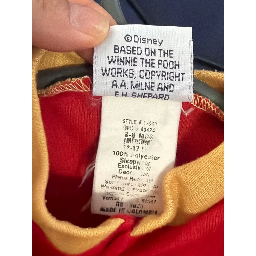 VTG‎ Y2K Disney Winnie the Pooh Footed Sleeper Unisex 3-6 Months Red Yellow Snap